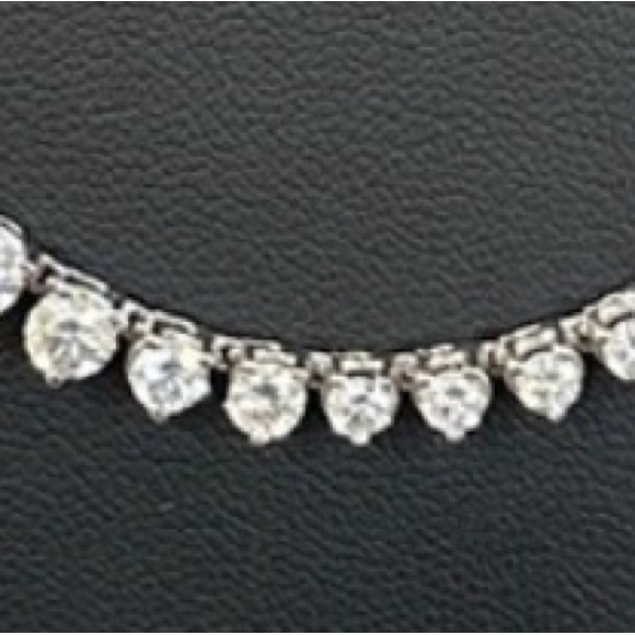 464735 - 14K white Gold Diamond Tennis Necklace estimated 6.25 tcw - Picture 4 of 4